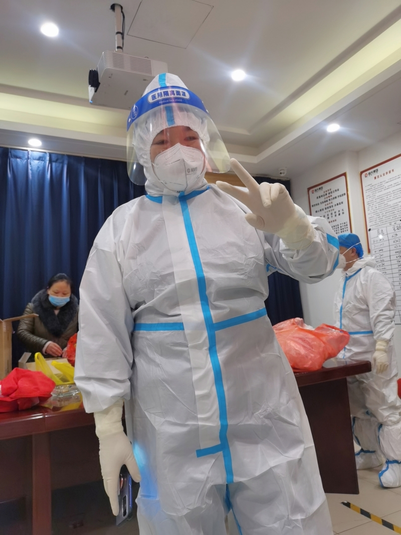 李筠.jpg 李筠.jpg