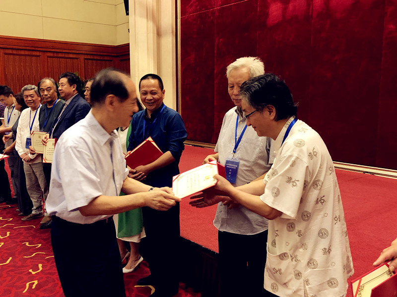 微信图片_20190827101943_副本.jpg