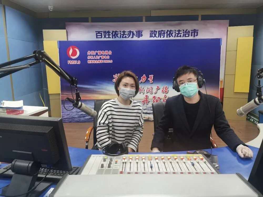 镇江-眭志祥在丹阳电视台.jpg