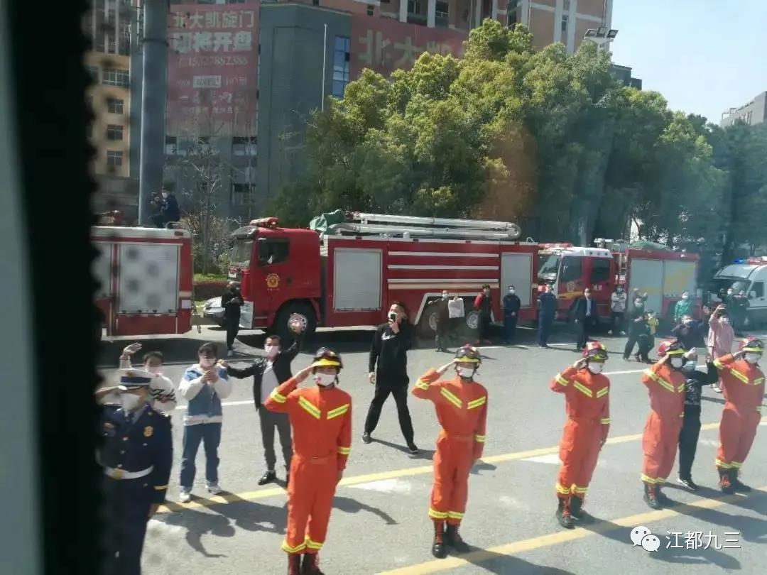 扬州13.jpg