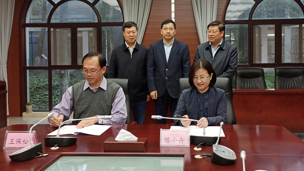 26110111b966.jpg 26110111b966.jpg