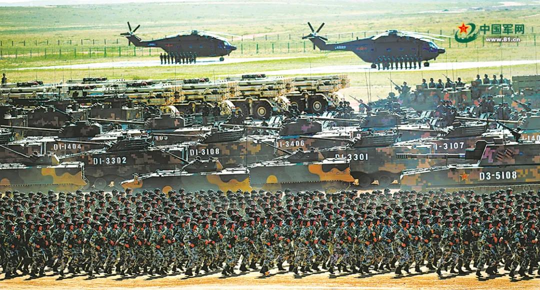 2017年7月30日,庆祝中国人民解放军建军90周年阅兵在朱日和联合训练