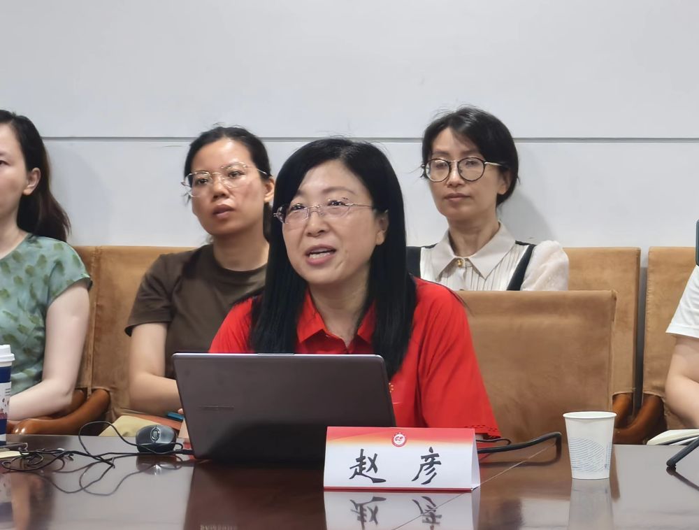 赵老师.jpg
