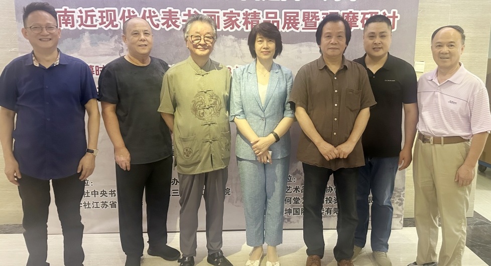 合影2_副本.jpg