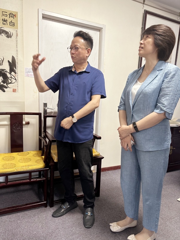 周峰与孙丽_副本.jpg